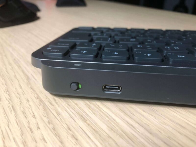 MX Keys Mini　USB-C　充電